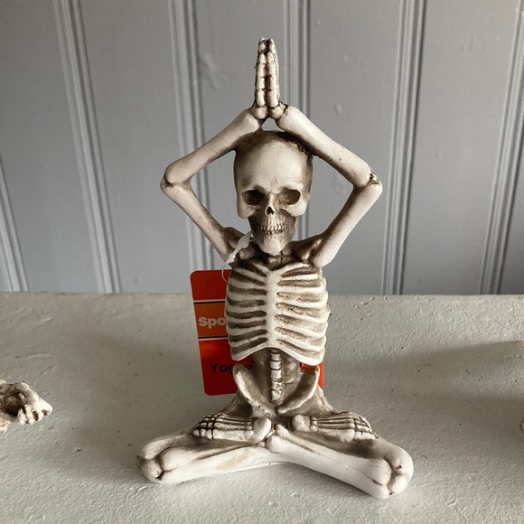 NWT Set of 3 Large Yoga Pose Skeleton Statues Decorations Set 🧘‍♀️🧘🧘‍♂️ - Picture 6 of 17